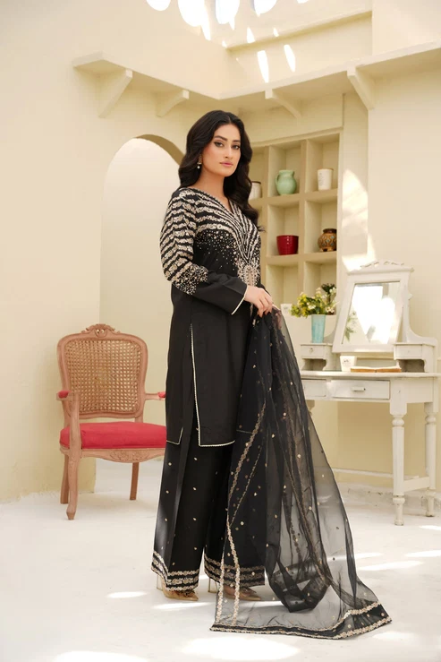 Shab-e-Zaira – Black Embroidered 3-Piece Suit - Image 6